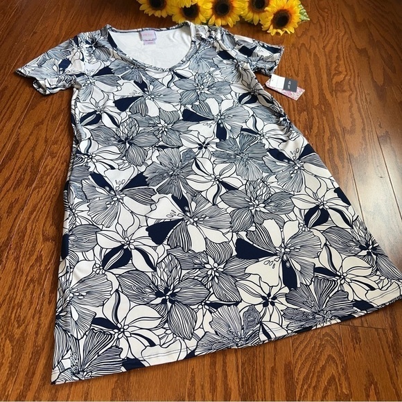 Stella Parker Navy & White Floral Short Sleeve UPF 30+ Sun Protection Dress, NWT - Picture 5 of 14